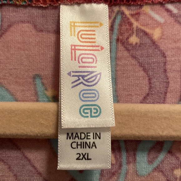 LuLa Roe Perfect Tee - Picture 5 of 5